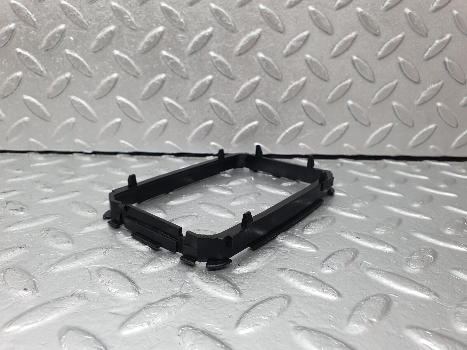 41598 Mercedes-Benz W124 200E Manual Gear Selector Surround Trim