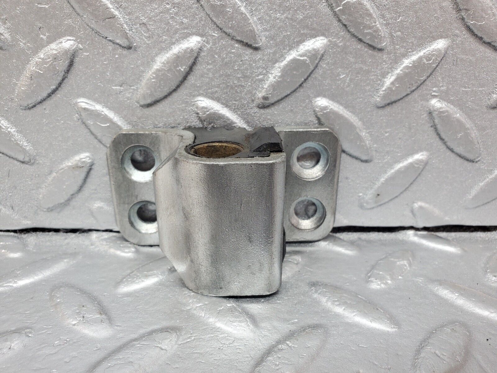 45633 Mercedes-Benz W126 420SE Left Door Lock Latch