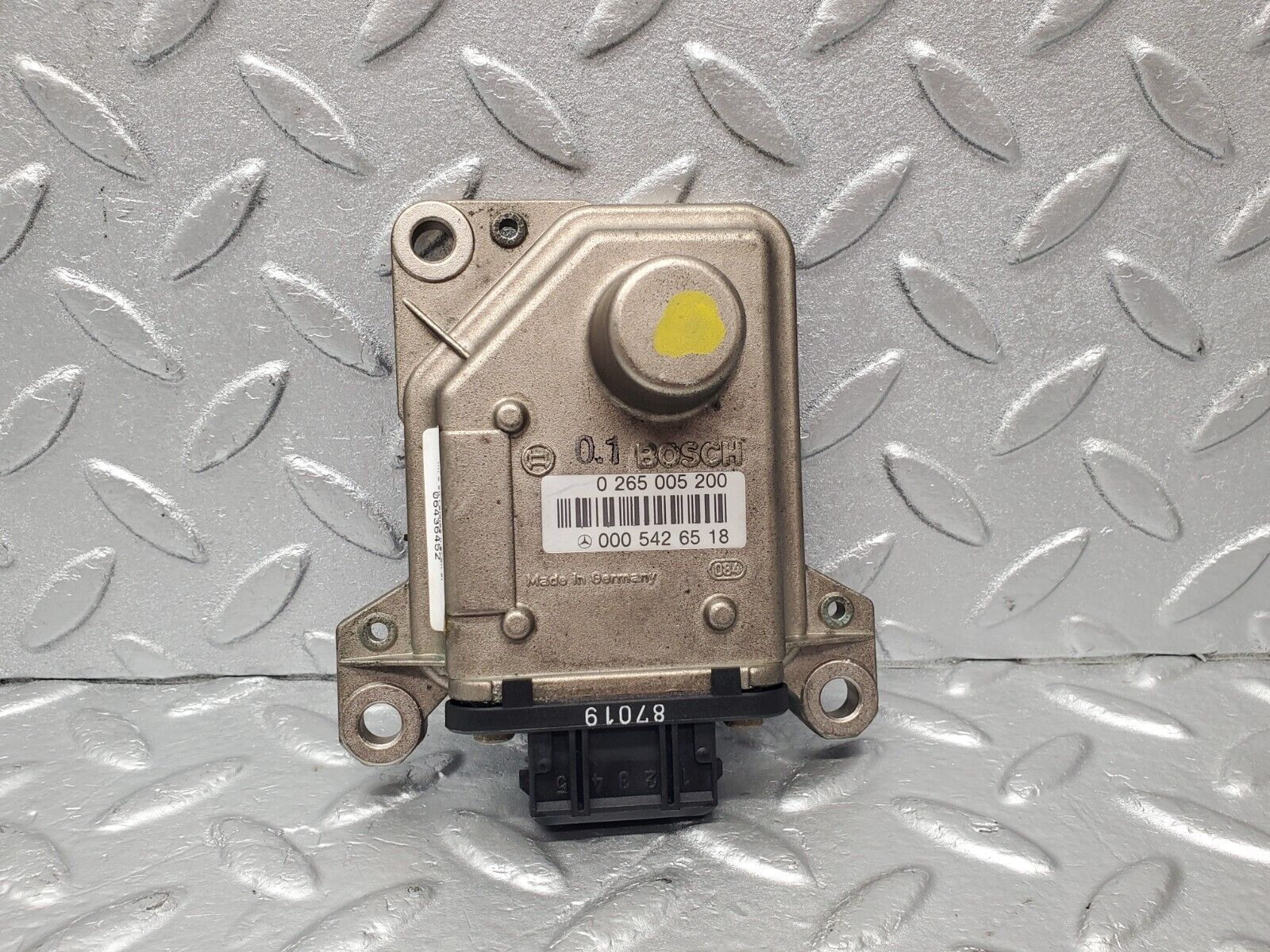 46785 Mercedes-Benz R129 320SL Coupe ESP Turn Rate Sensor 0005426518 0265005200