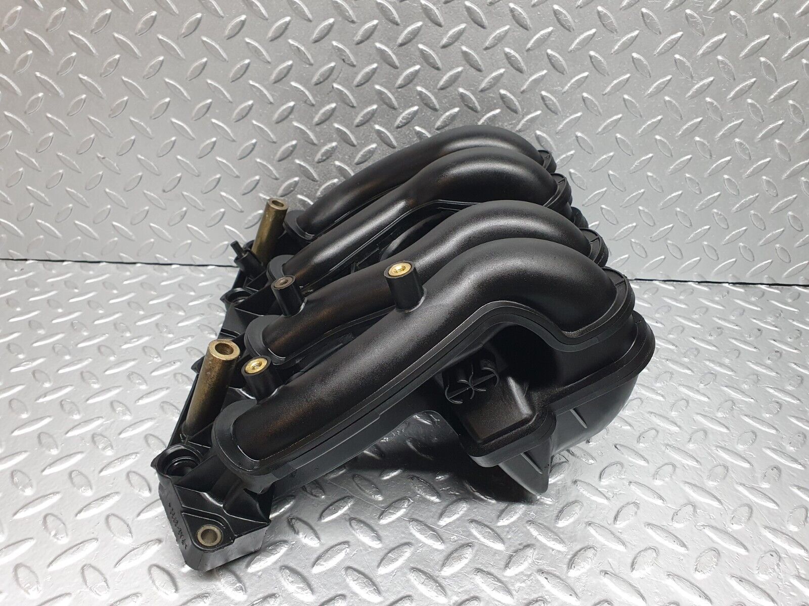 41936 Mercedes-Benz W202 C200 Intake Manifold 1111402201