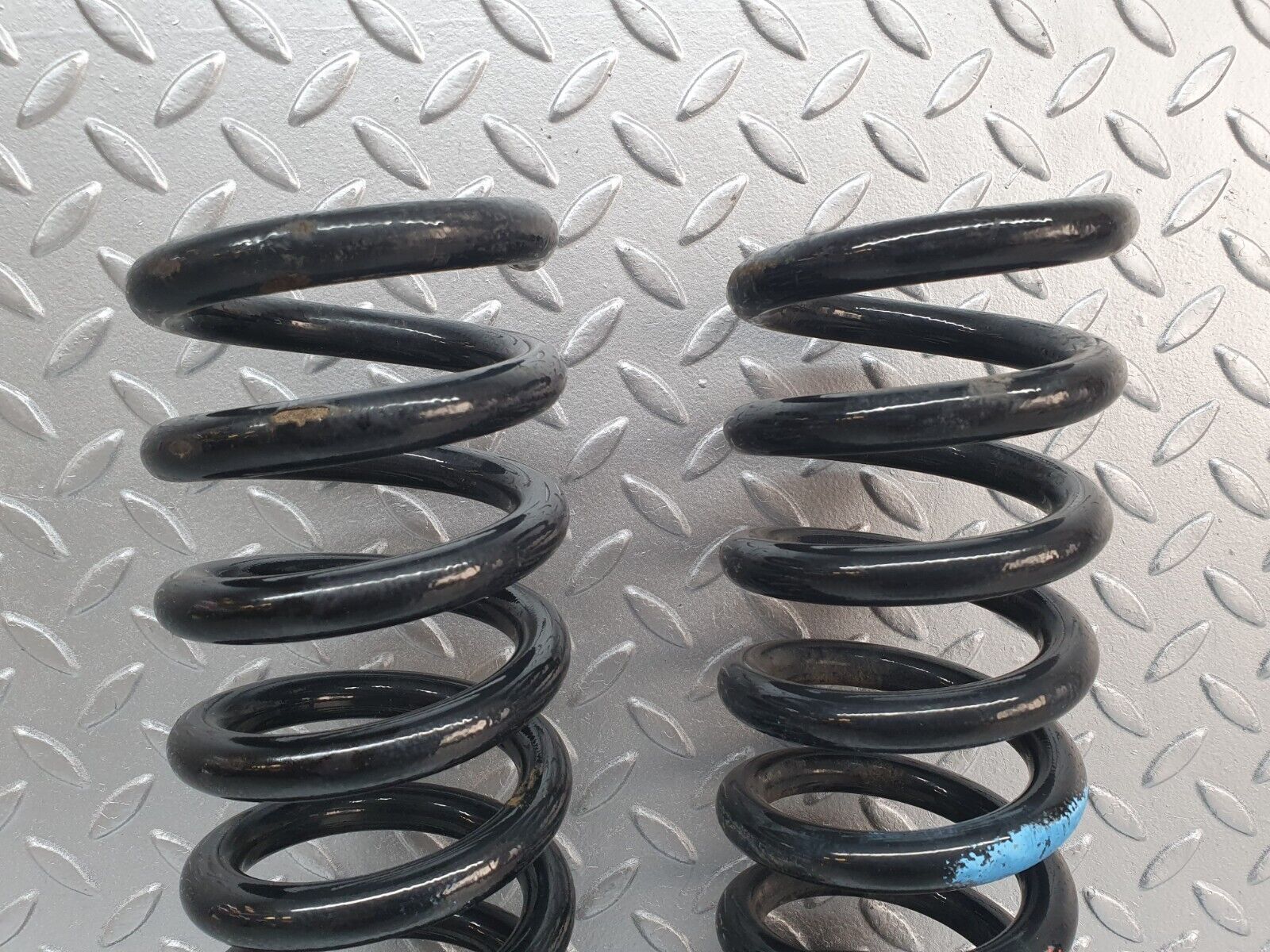 42458 Mercedes-Benz R129 320SL Coupe Rear Coil Spring Pair