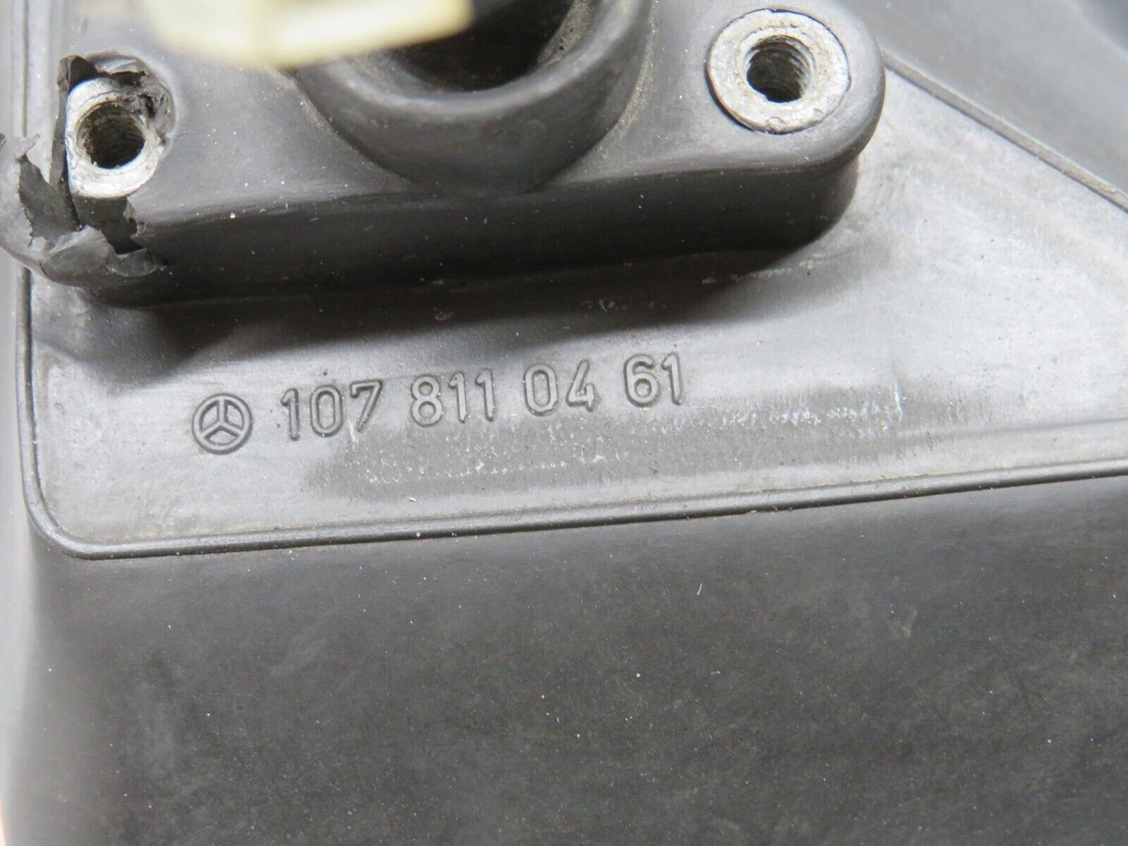 39296 Mercedes-Benz R107 500SL Right Wing Mirror 1078110461