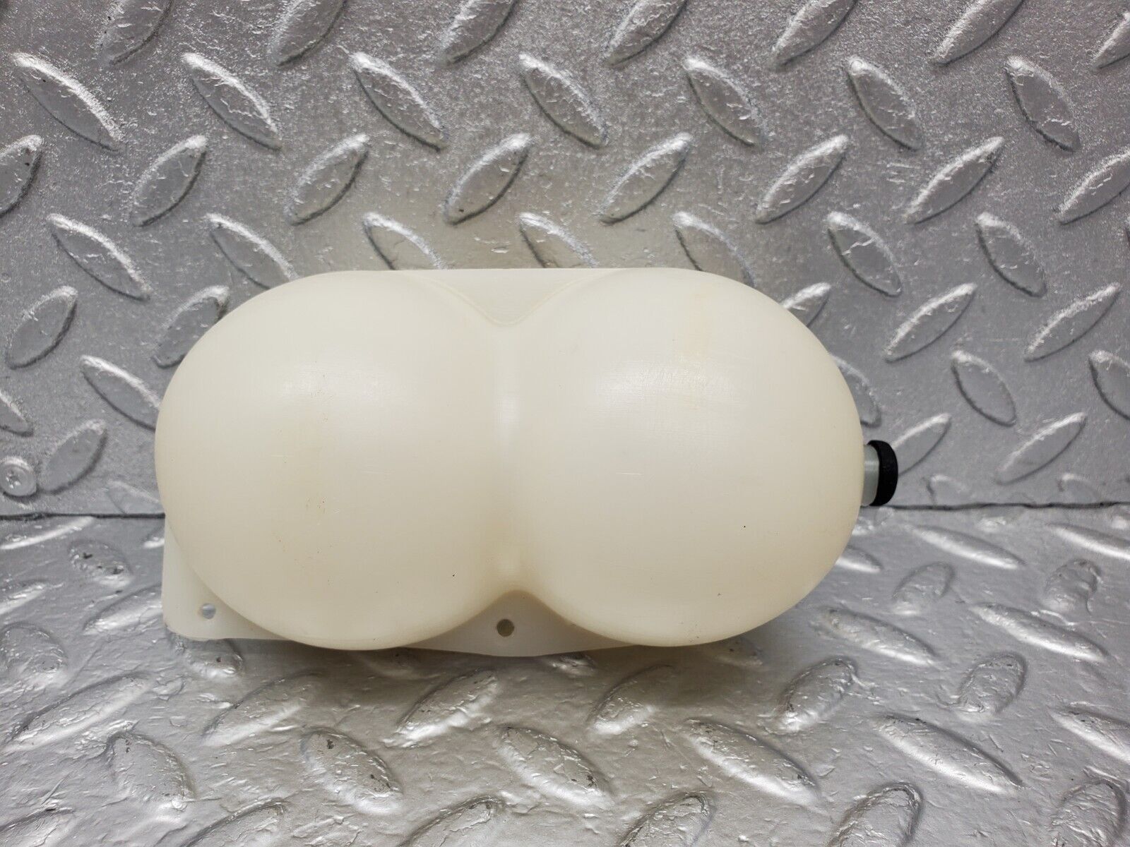 46478 Mercedes-Benz C123 280CE Coupe Vacuum Reservoir Tank