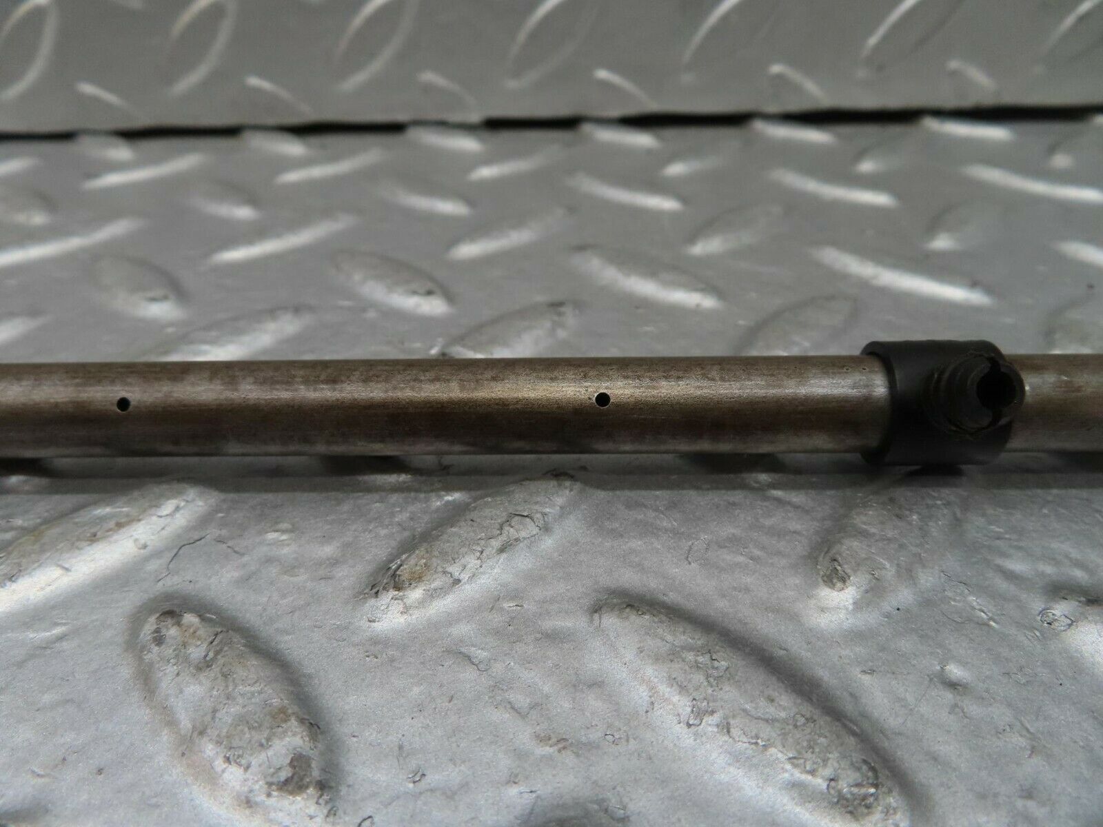 15684 Mercedes-Benz 1979 R107 450SL Camshaft Oil Tube