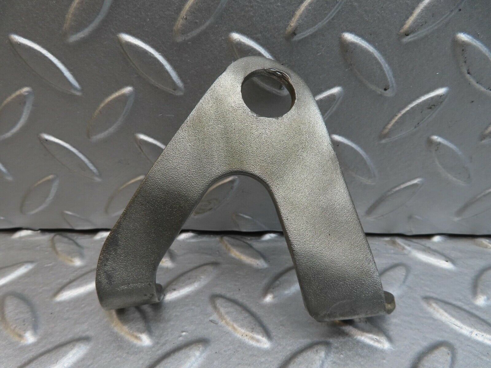 13788 Mercedes-Benz R107 450SL Engine Lifting Eye Hooks