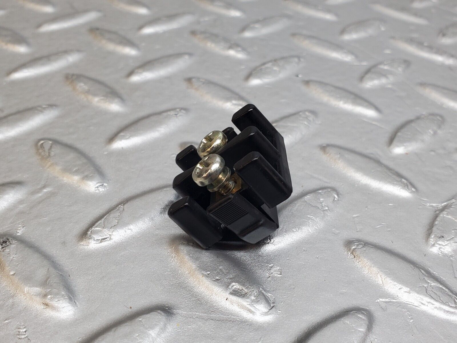 44717 Mercedes-Benz W124 220E Wiring Cable Junction 0005400269