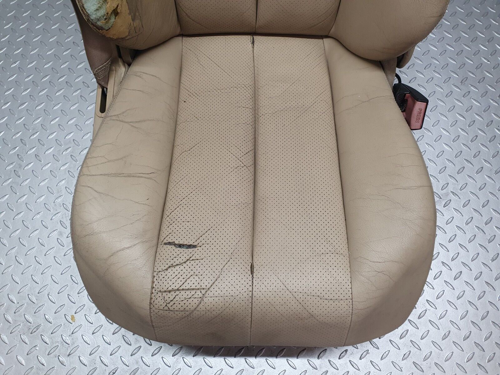 42419 Mercedes-Benz R129 320SL Coupe Electric Front Right Seat Leather Beige