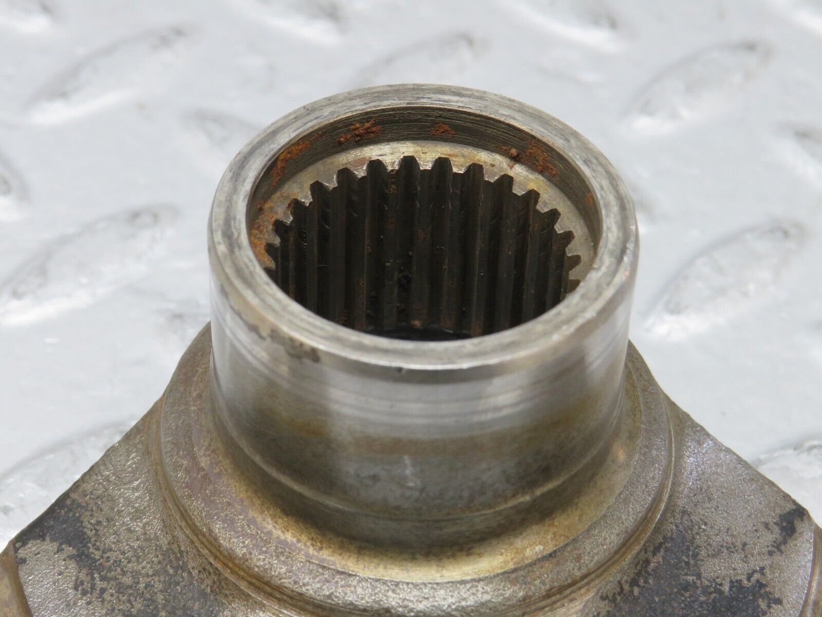 36412 Mercedes-Benz R107 450 Automatic Gearbox Rear Flange 722.002 1163530245