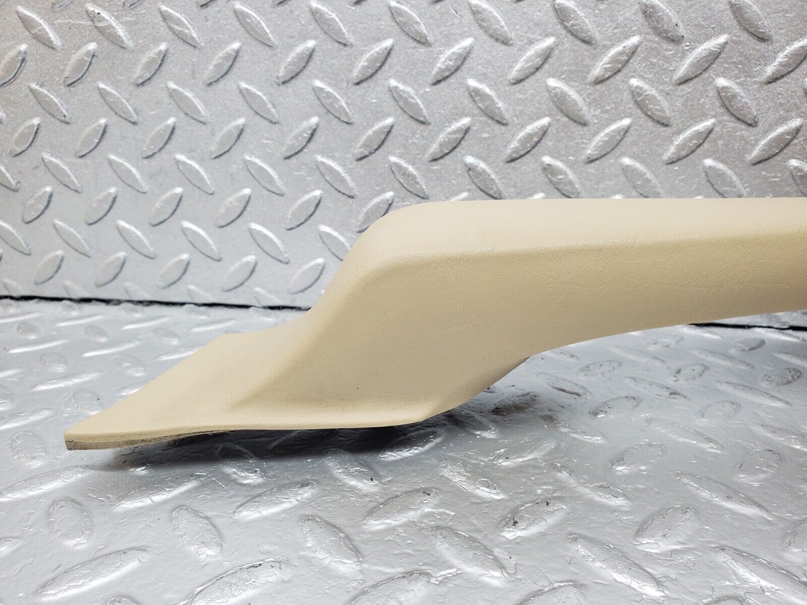 45613 Mercedes-Benz W126 420SE Rear Right Interior Door Handle Beige 1269701201