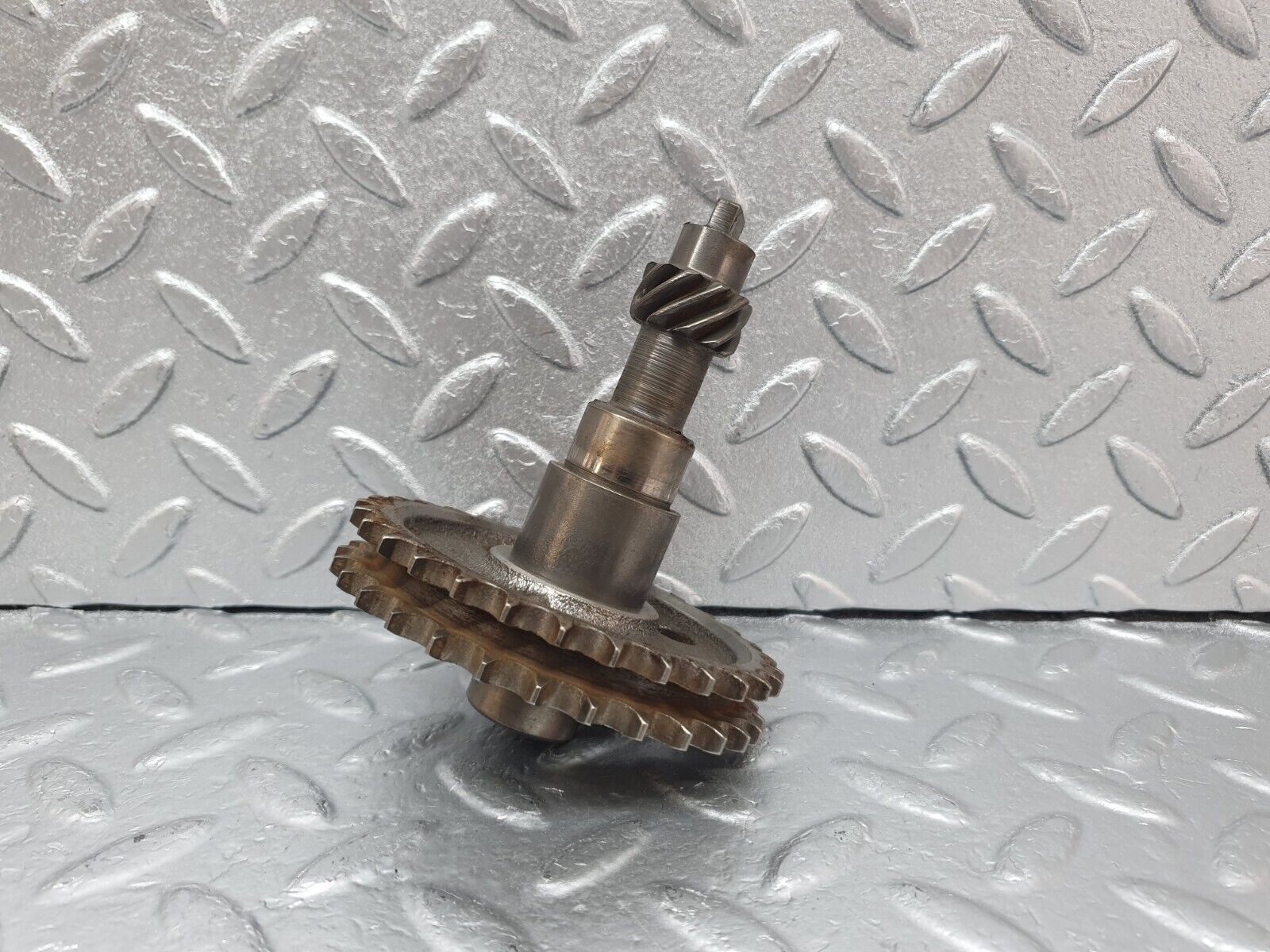 43692 Mercedes-Benz C126 380SEC Coupe Camshaft Intermediate Timing Gear 1161570414