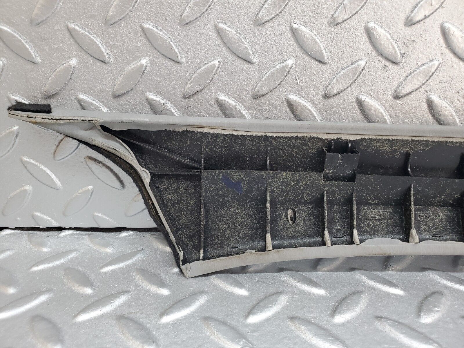 44677 Mercedes-Benz W124 220E A Pillar Cover Left Side Grey 1246920389