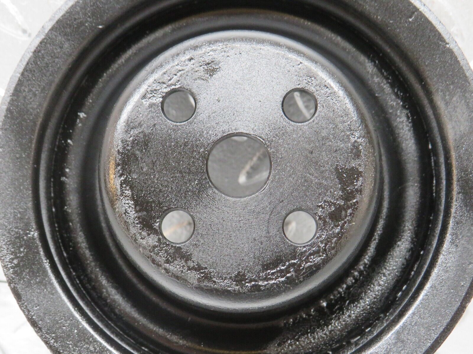 32988 Mercedes-Benz C107 R107 350 V8 Water Pump Pulley