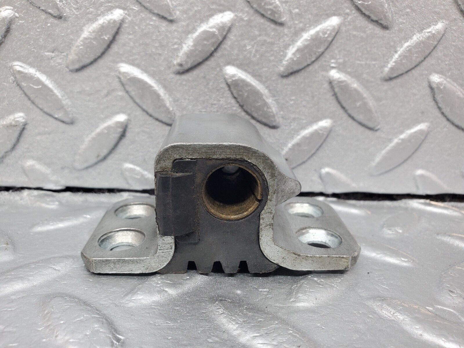 45633 Mercedes-Benz W126 420SE Left Door Lock Latch