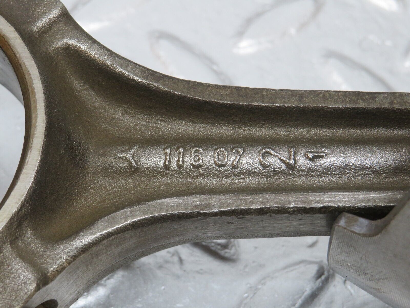 33035 Mercedes-Benz C107 R107 350 V8 Piston With Connecting Rod 92mm 11607