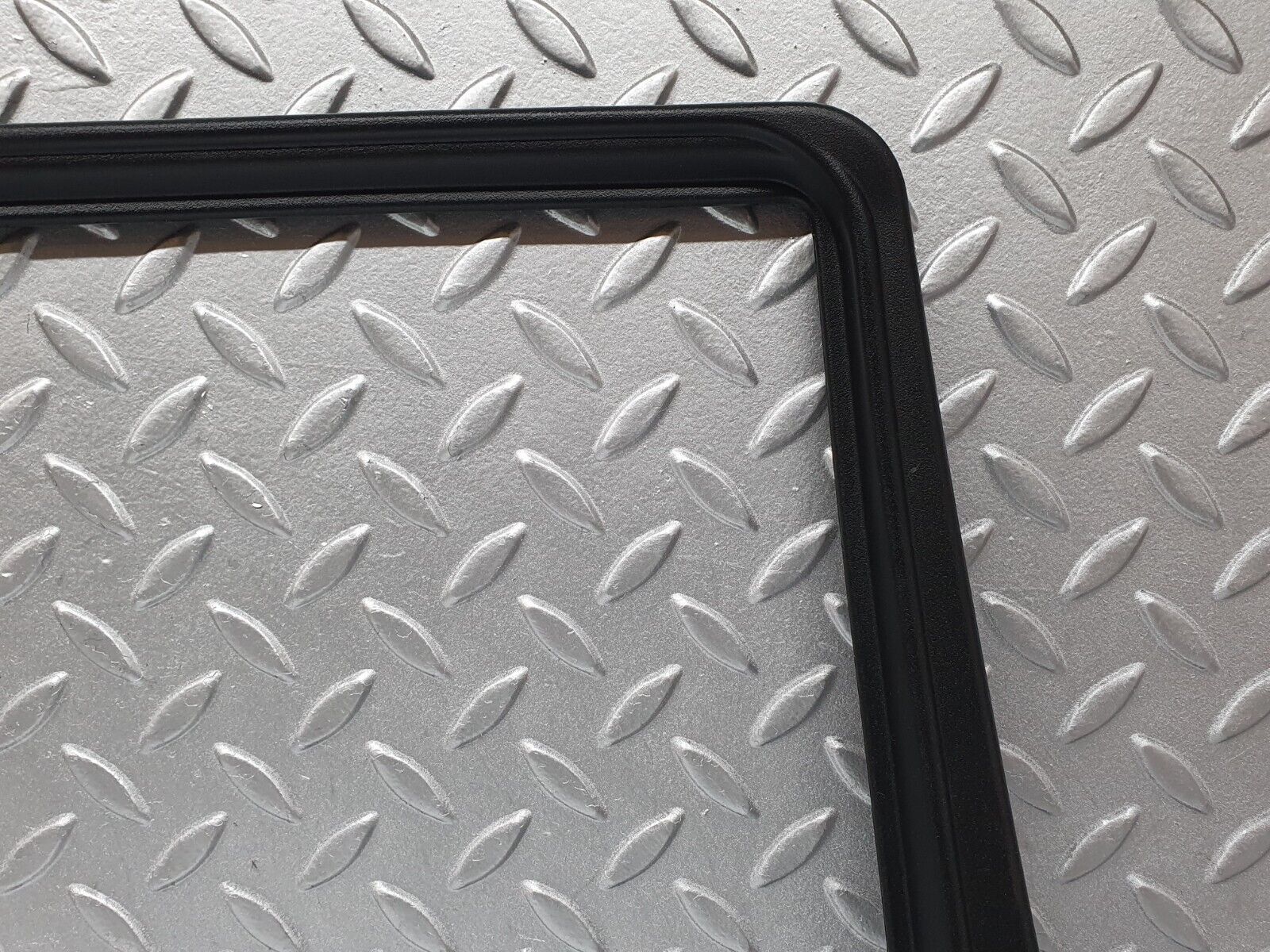 42088 Mercedes-Benz W202 C200 Rear Left Door Window Frame Cover 2027350171