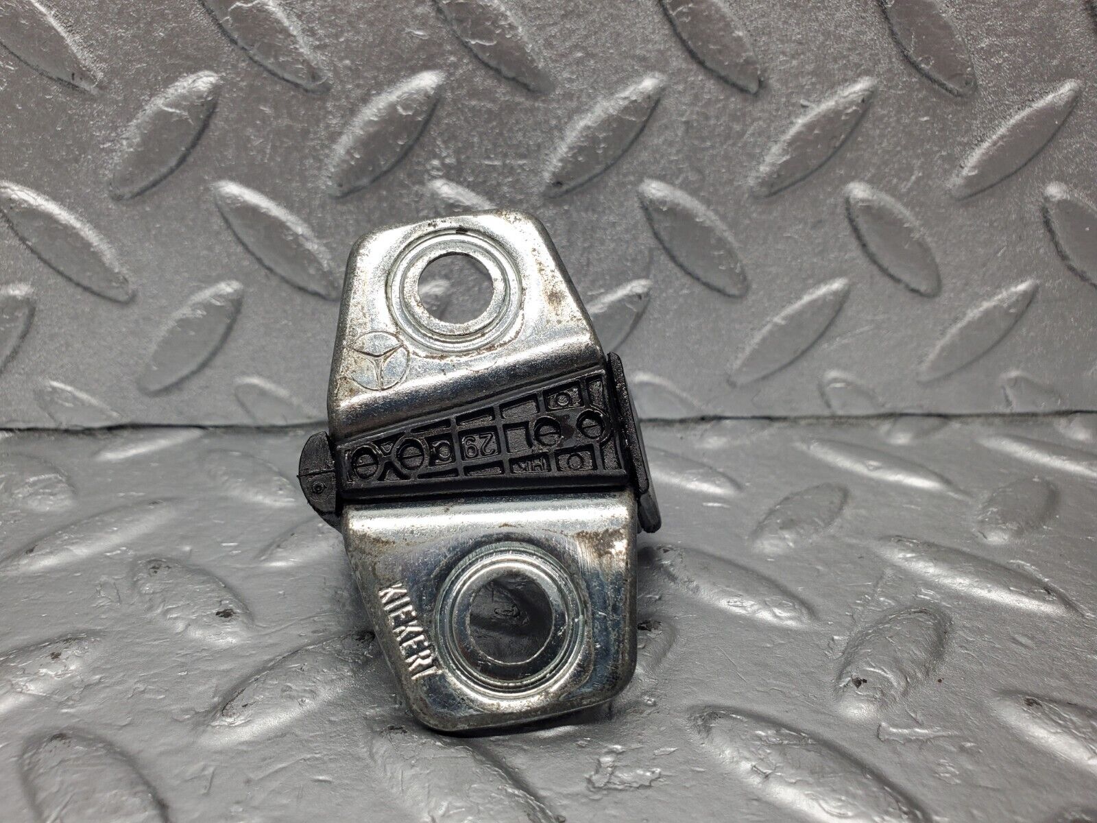 47007 Mercedes-Benz R129 320SL Coupe Door Lock Latch