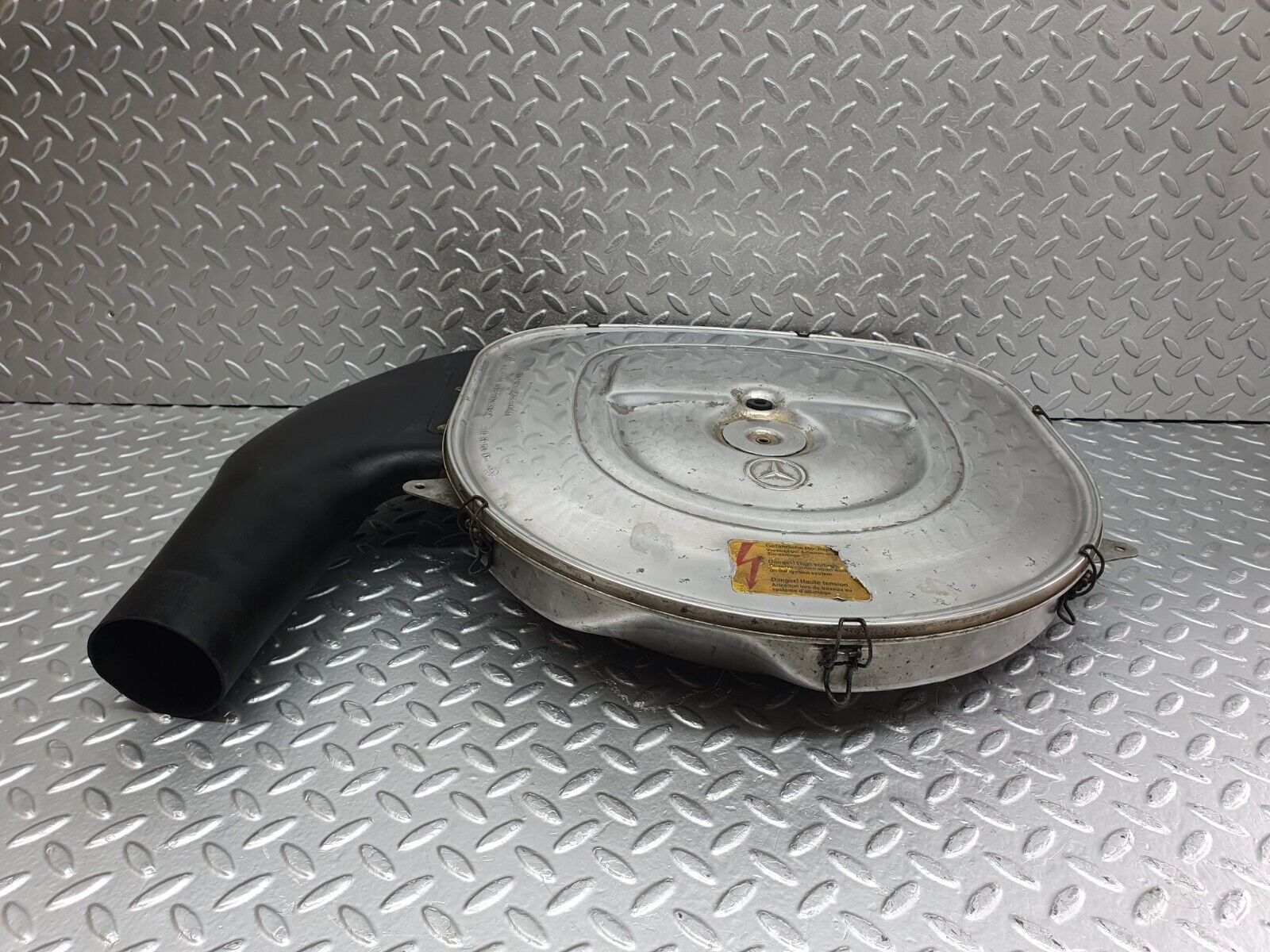 43806 Mercedes-Benz C126 380SEC Coupe Aluminium Air Filter Box Housing 0130946802