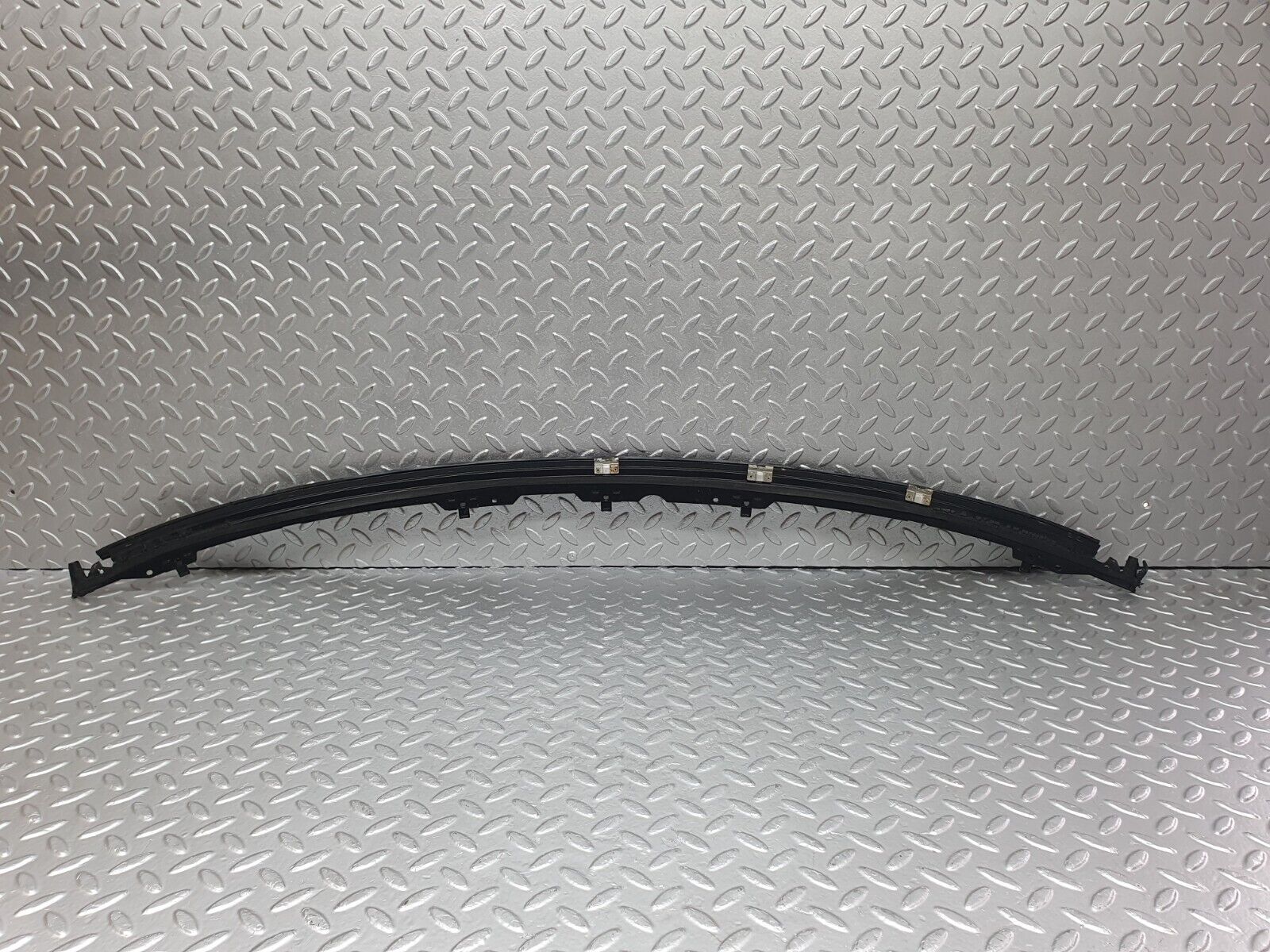 42642 Mercedes-Benz R129 320SL Coupe Front Windscreen Top Moulding Trim