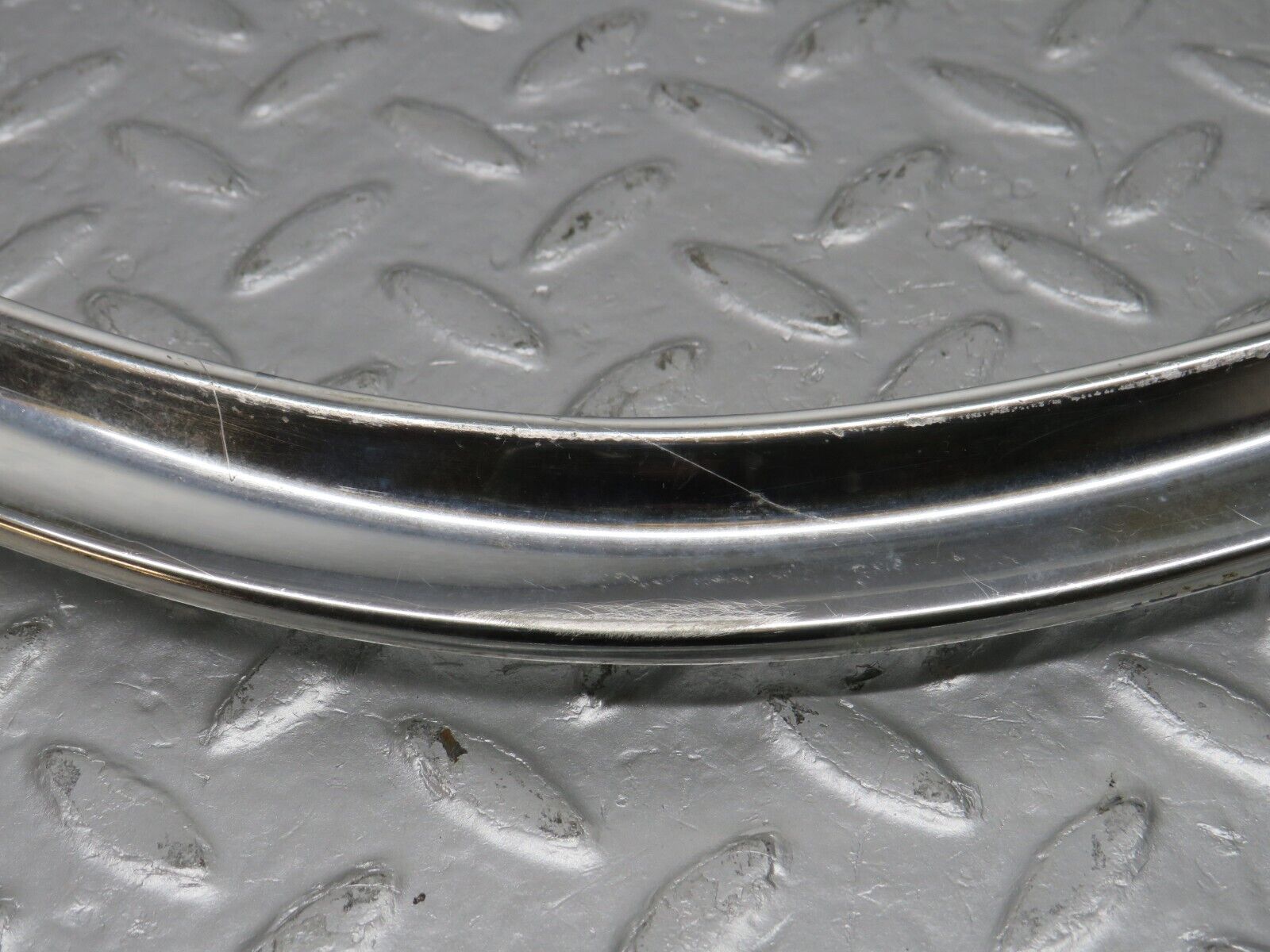 39328 Mercedes-Benz R107 500SL Soft Top Cover Chrome Trim