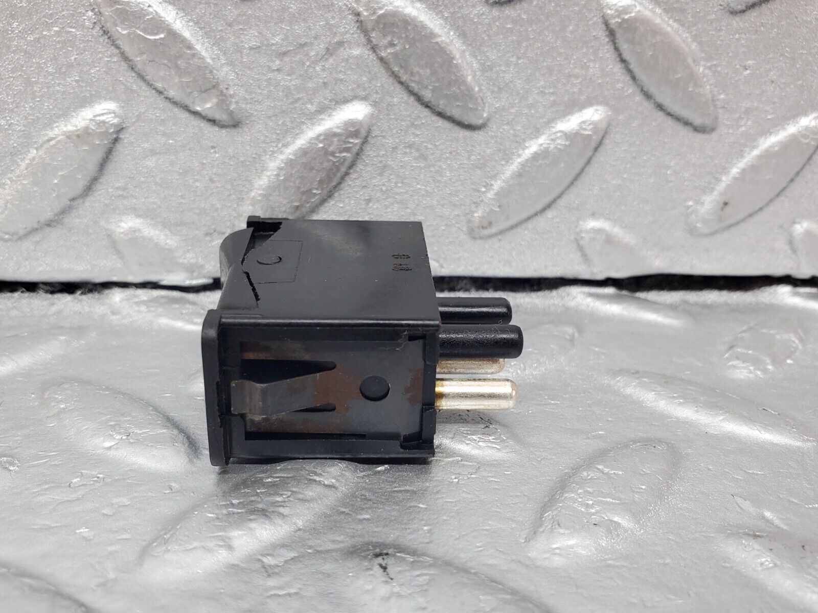 45653 Mercedes-Benz W126 420SE Interior Light Switch 0008205910