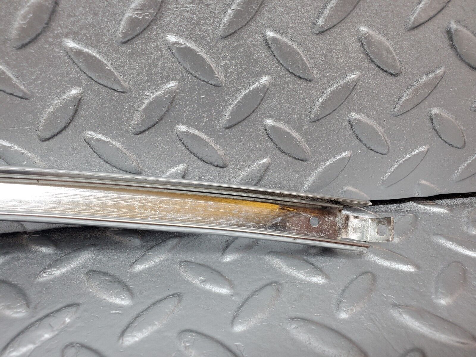 45814 Mercedes-Benz W126 420SE Rear Right Chrome Window Channel 1267300219