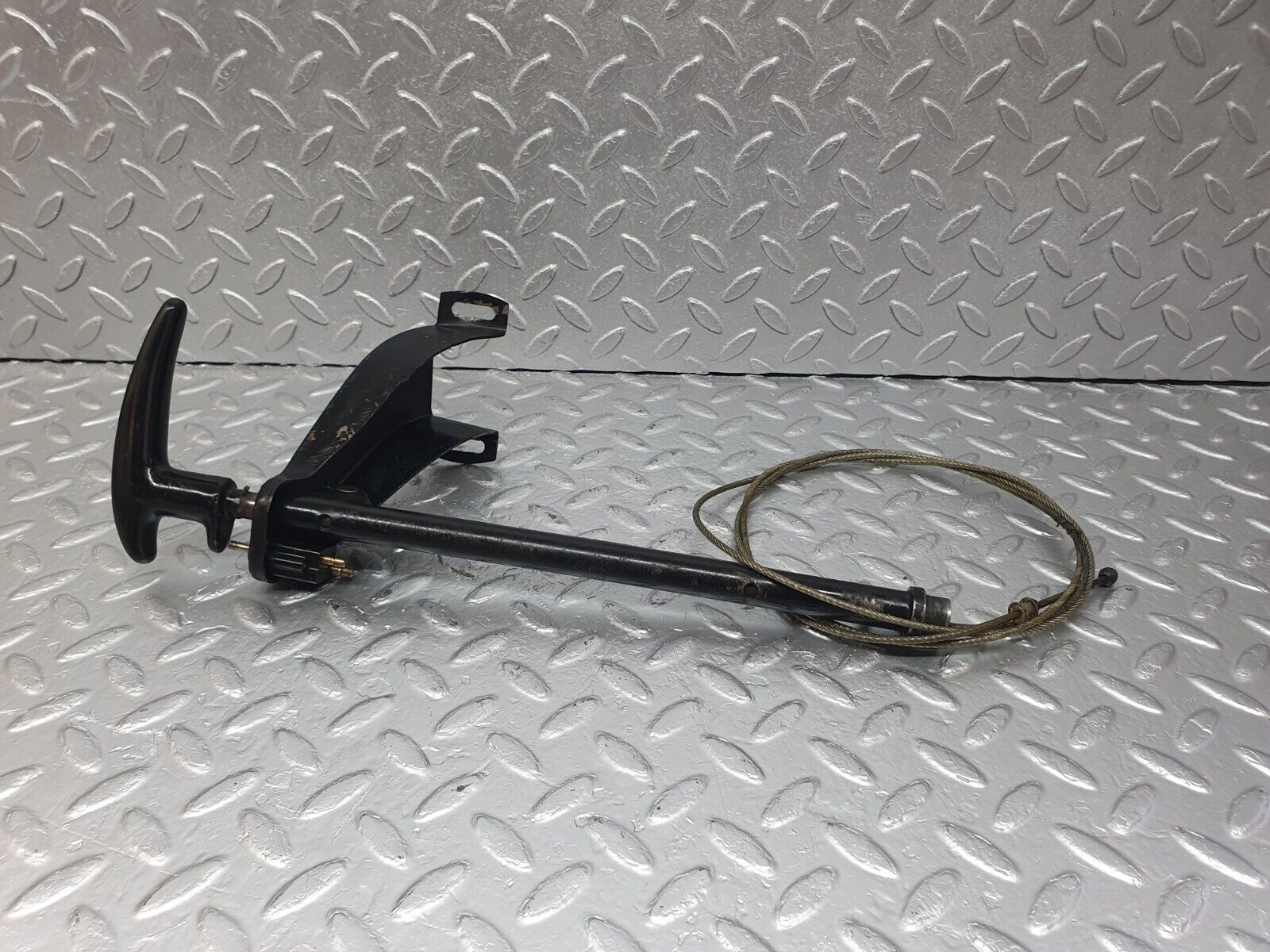 43295 Mercedes-Benz W108 280SE Handbrake Handle Lever With Cable