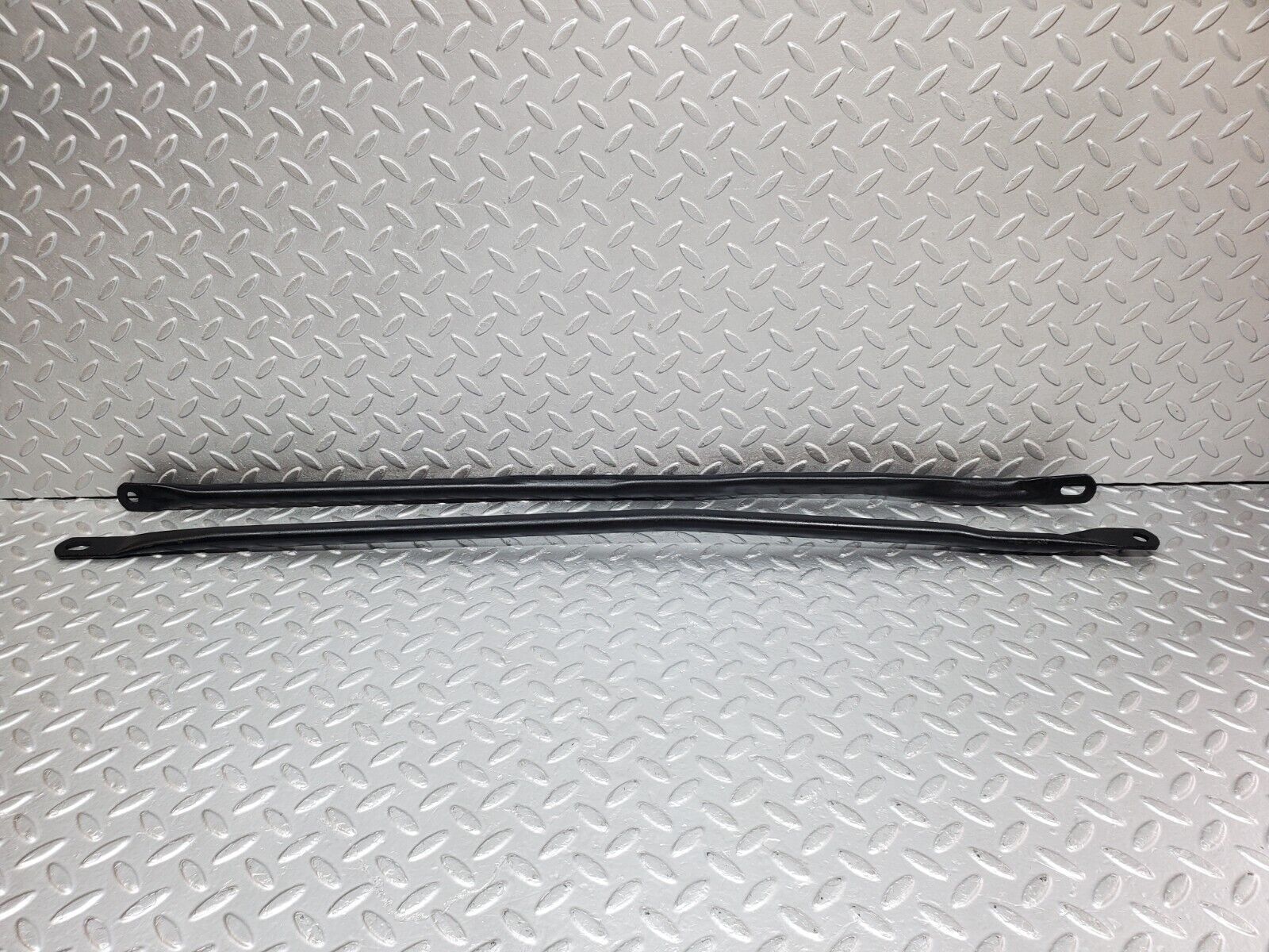 45317 Mercedes-Benz R129 300SL Coupe Rear Suspension Anti Roll Bar Support Bar 2x