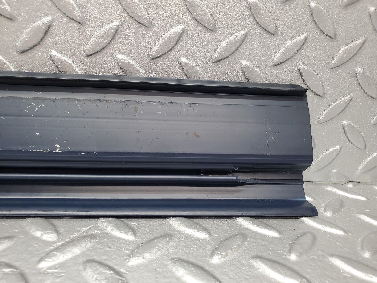 46007 Mercedes-Benz V123 240D LWB Rear Door Sill Trim Blue