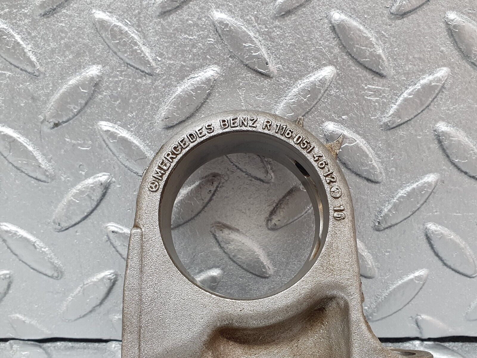 43802 Mercedes-Benz C126 380SEC Coupe Camshaft Tower Bearing 1160514612