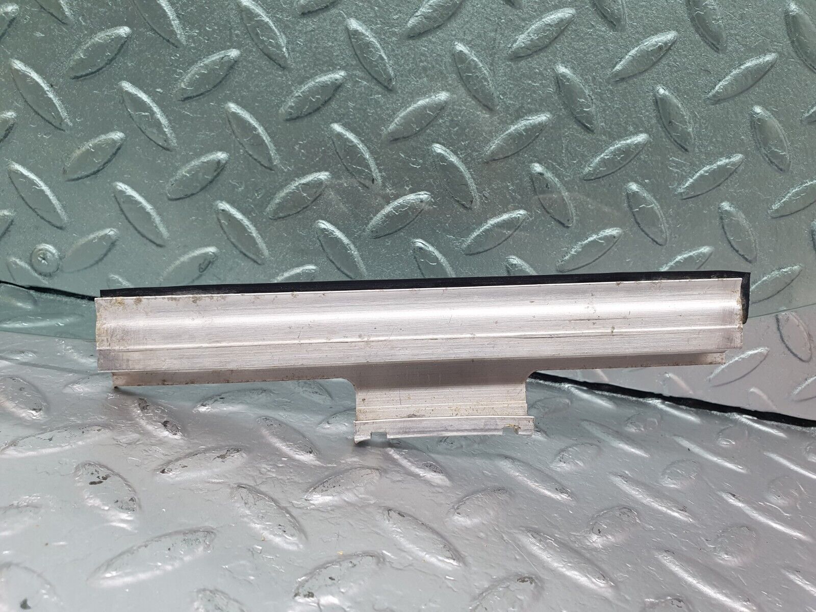 42816 Mercedes-Benz W201 190 2.0L Rear Right Door Window Glass