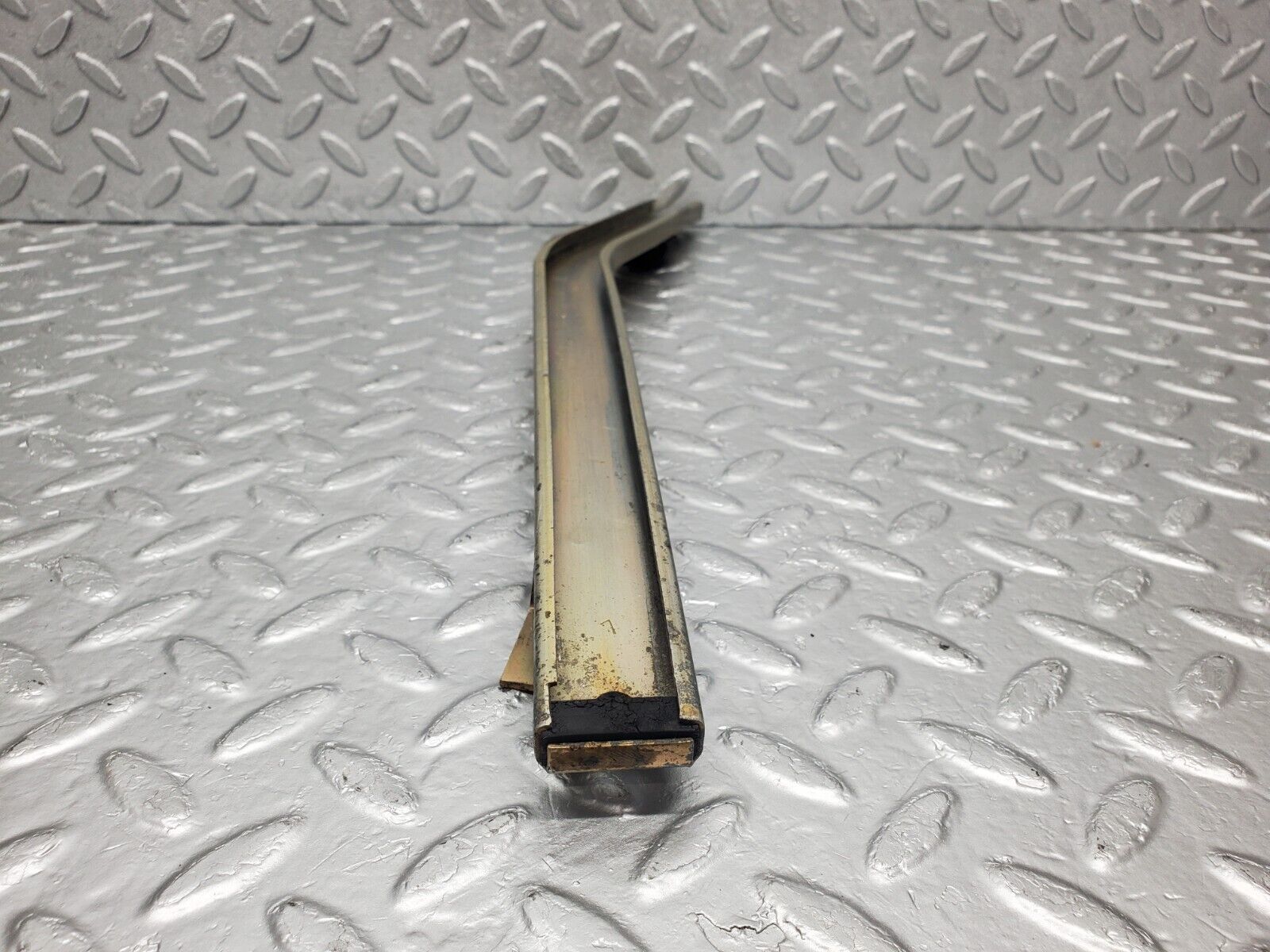 46353 Mercedes-Benz C123 280CE Coupe Rear Right Window Channel