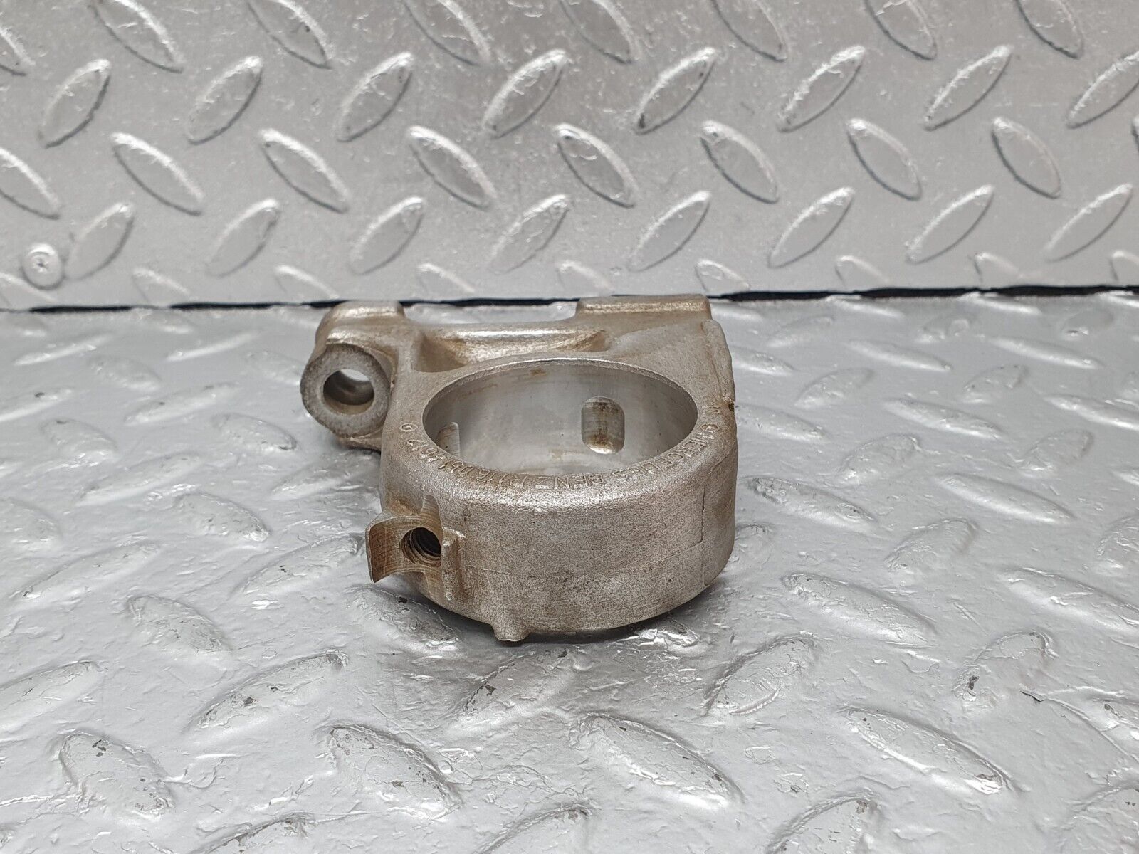 43799 Mercedes-Benz C126 380SEC Coupe Camshaft Tower Bearing 1160514612