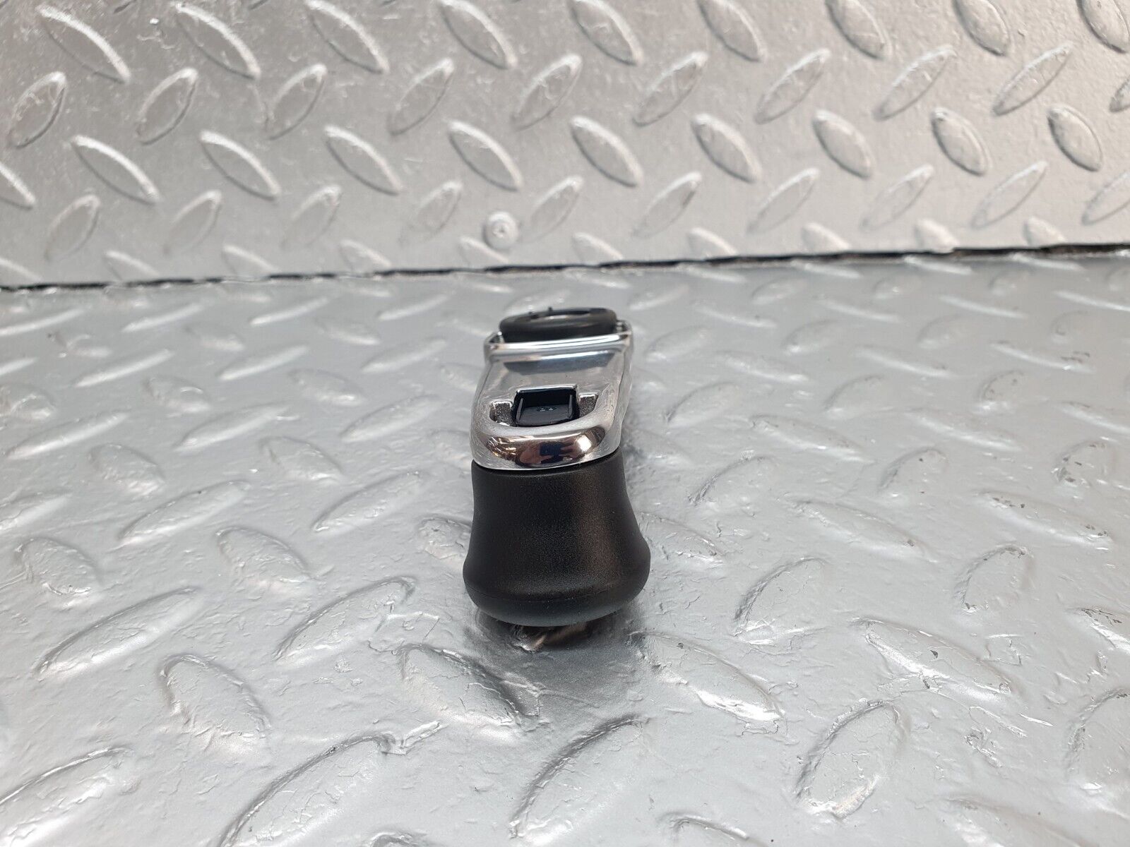 42895 Mercedes-Benz W201 190 2.0L Window Lifter Crank Handle Black