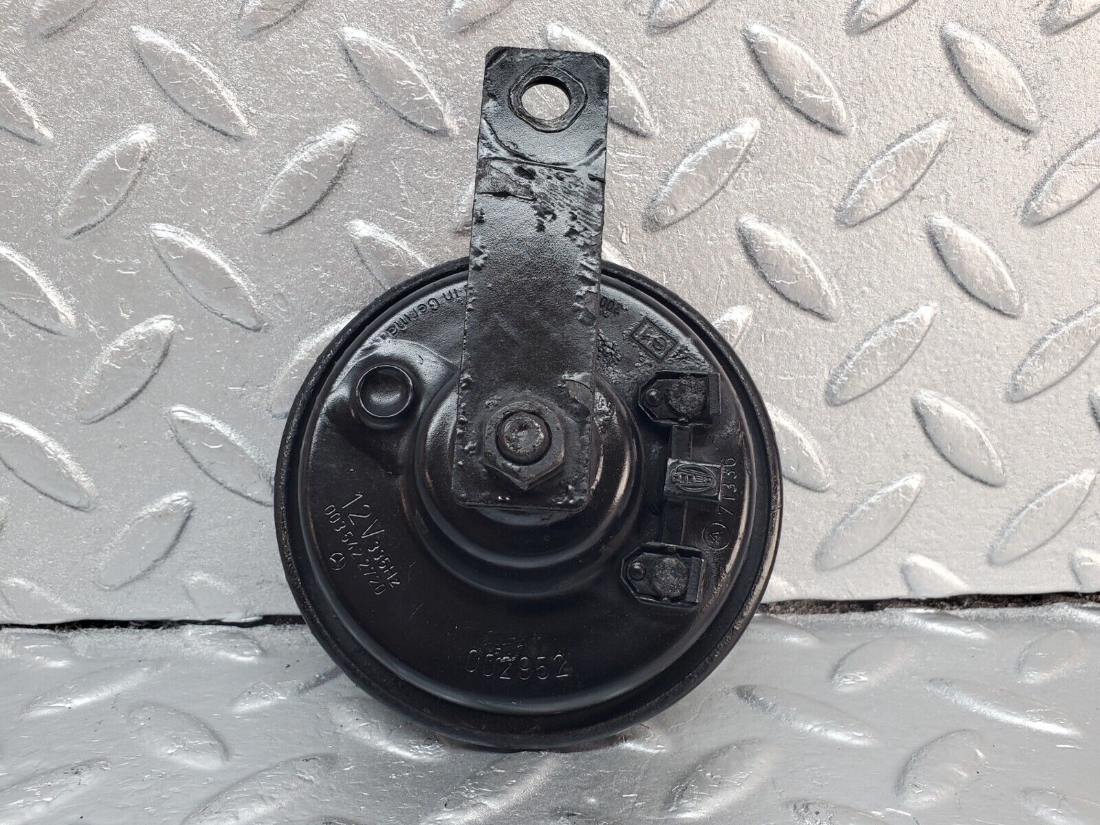 45686 Mercedes-Benz W126 420SE Horn 002952 0035422820