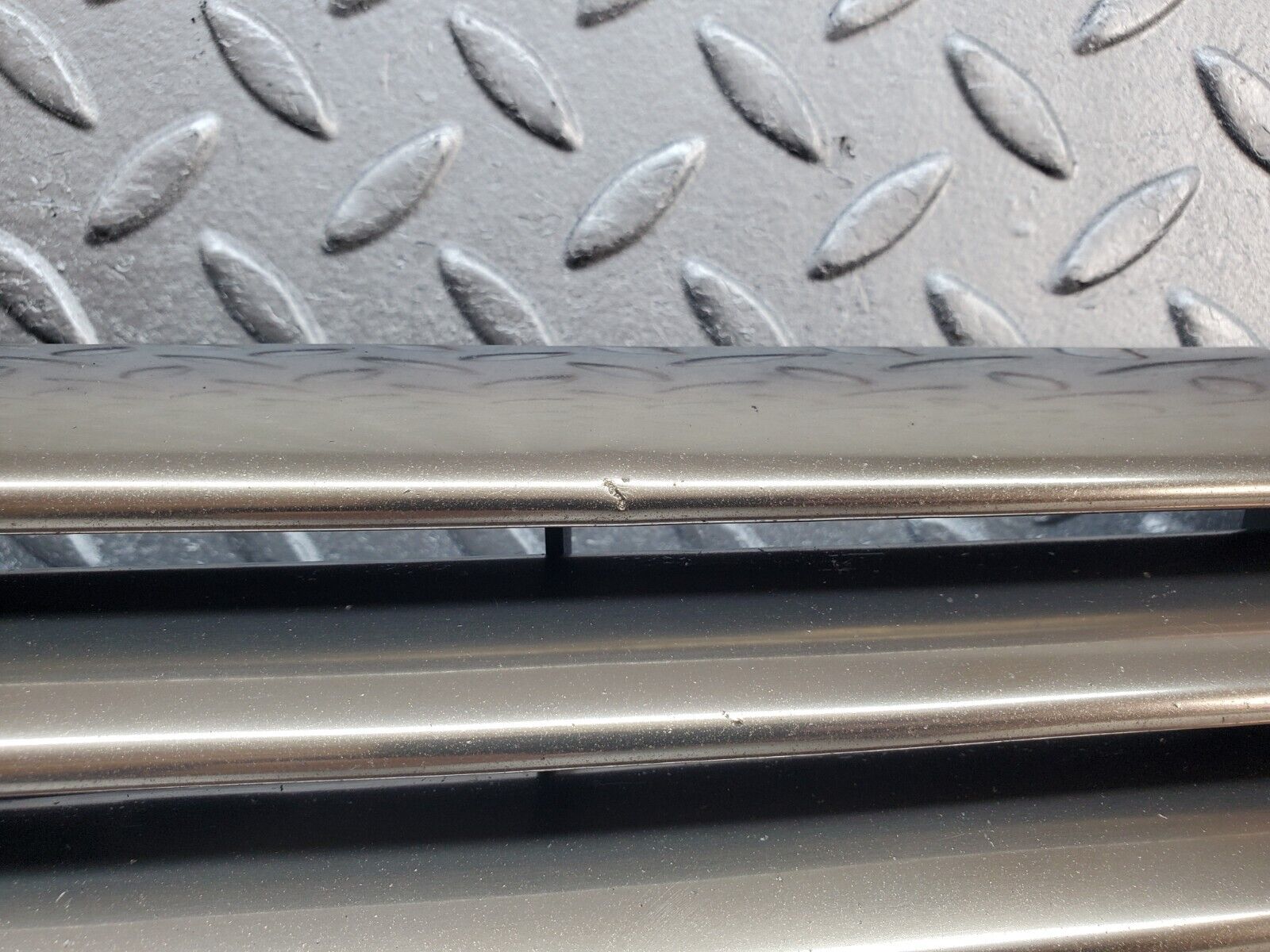 45118 Mercedes-Benz R129 300SL Coupe Bonnet Grill 1298800085