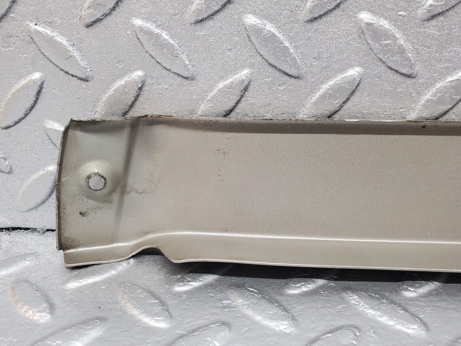 45661 Mercedes-Benz W126 420SE Under Headlight Trim Right Side