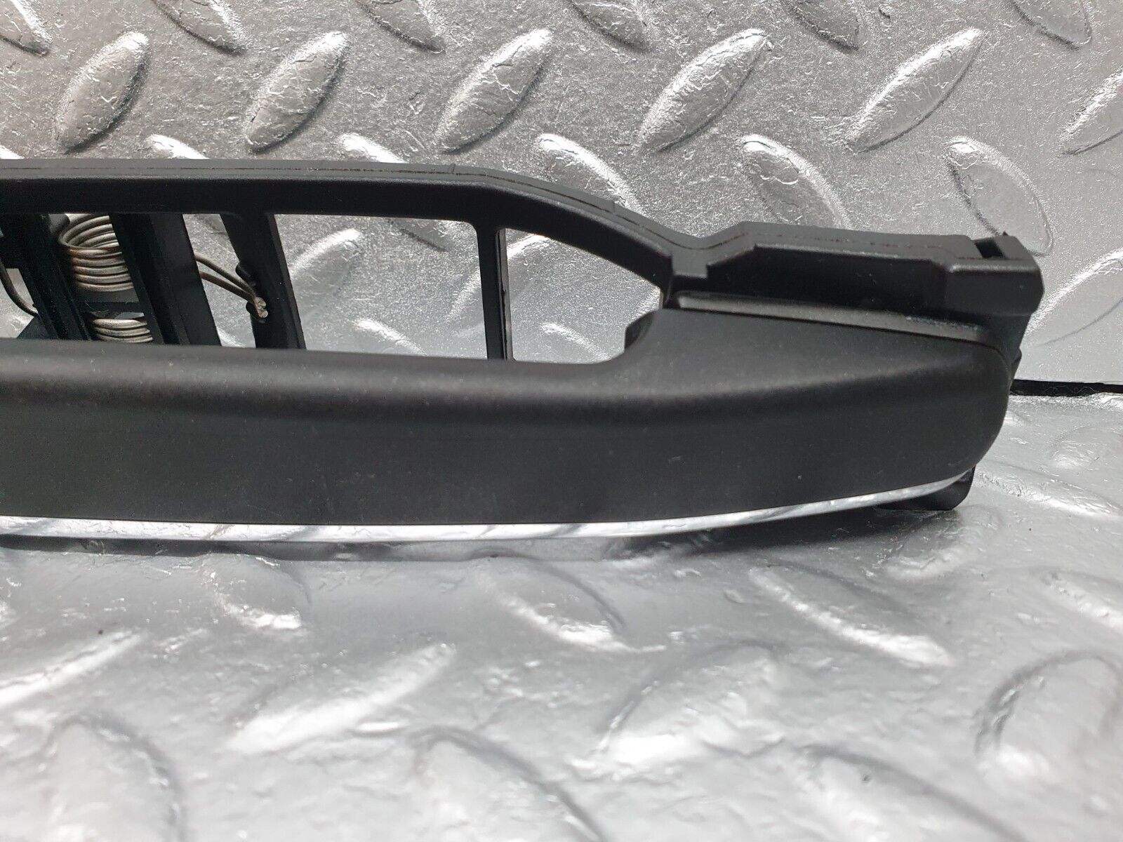 42036 Mercedes-Benz W202 C200 Rear Left Exterior Door Handle