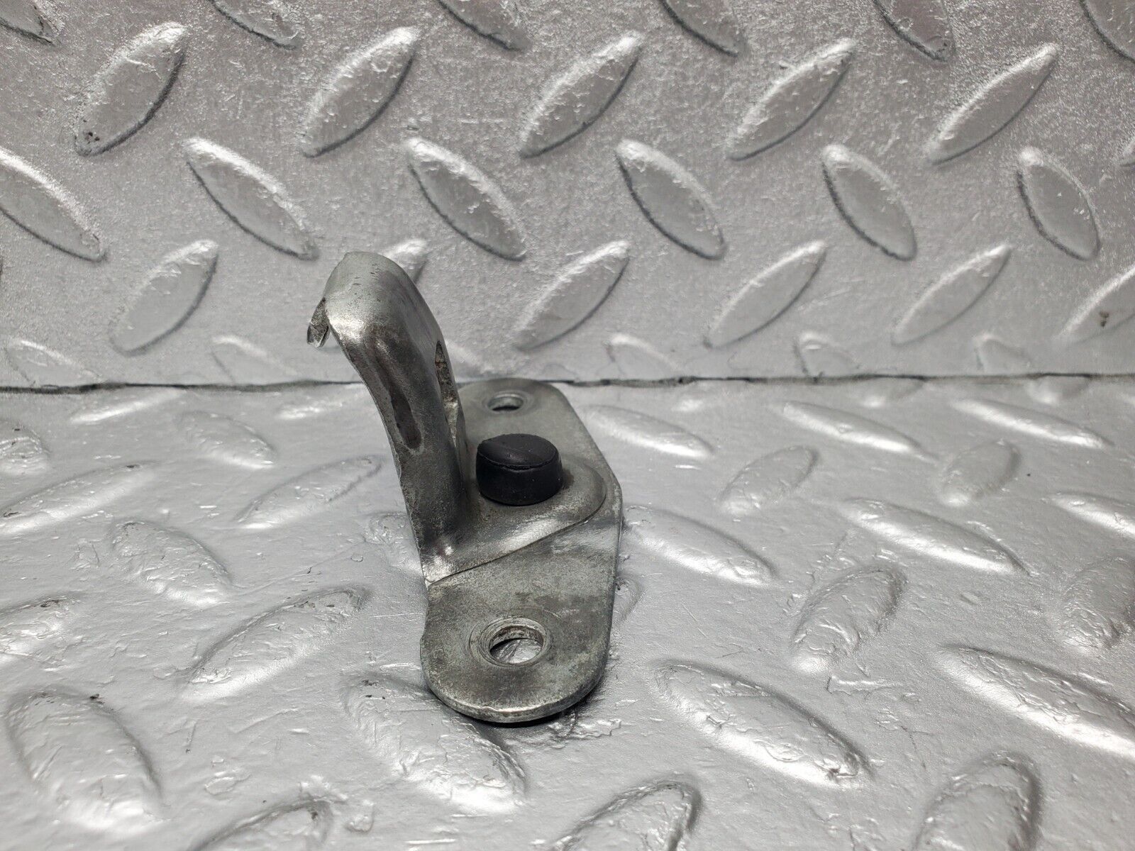 46477 Mercedes-Benz C123 280CE Coupe Trunk Lock Latch 1237580150