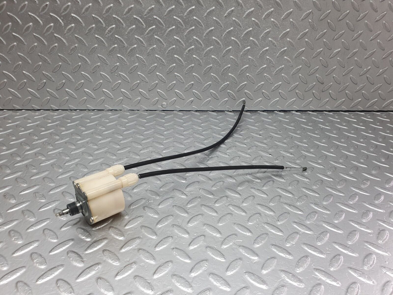 42865 Mercedes-Benz W201 190 2.0L Heater Control Switch 2018300185