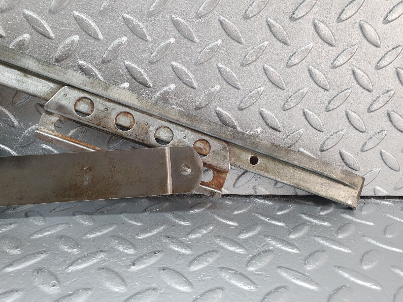 43307 Mercedes-Benz W108 280SE Rear Right Manual Window Regulator