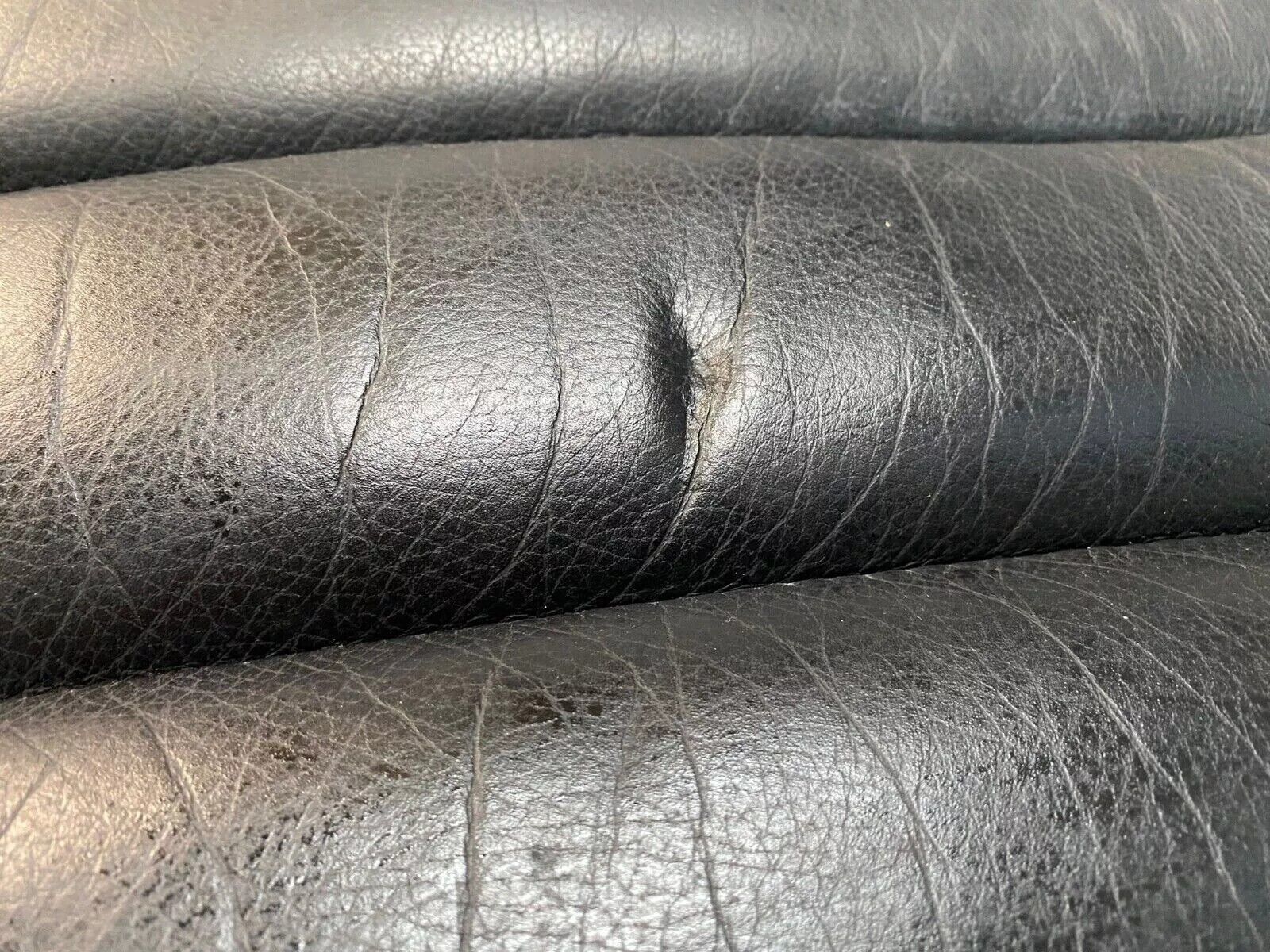 42908 Mercedes-Benz C107 450SLC Coupe Rear Seat Black Leather