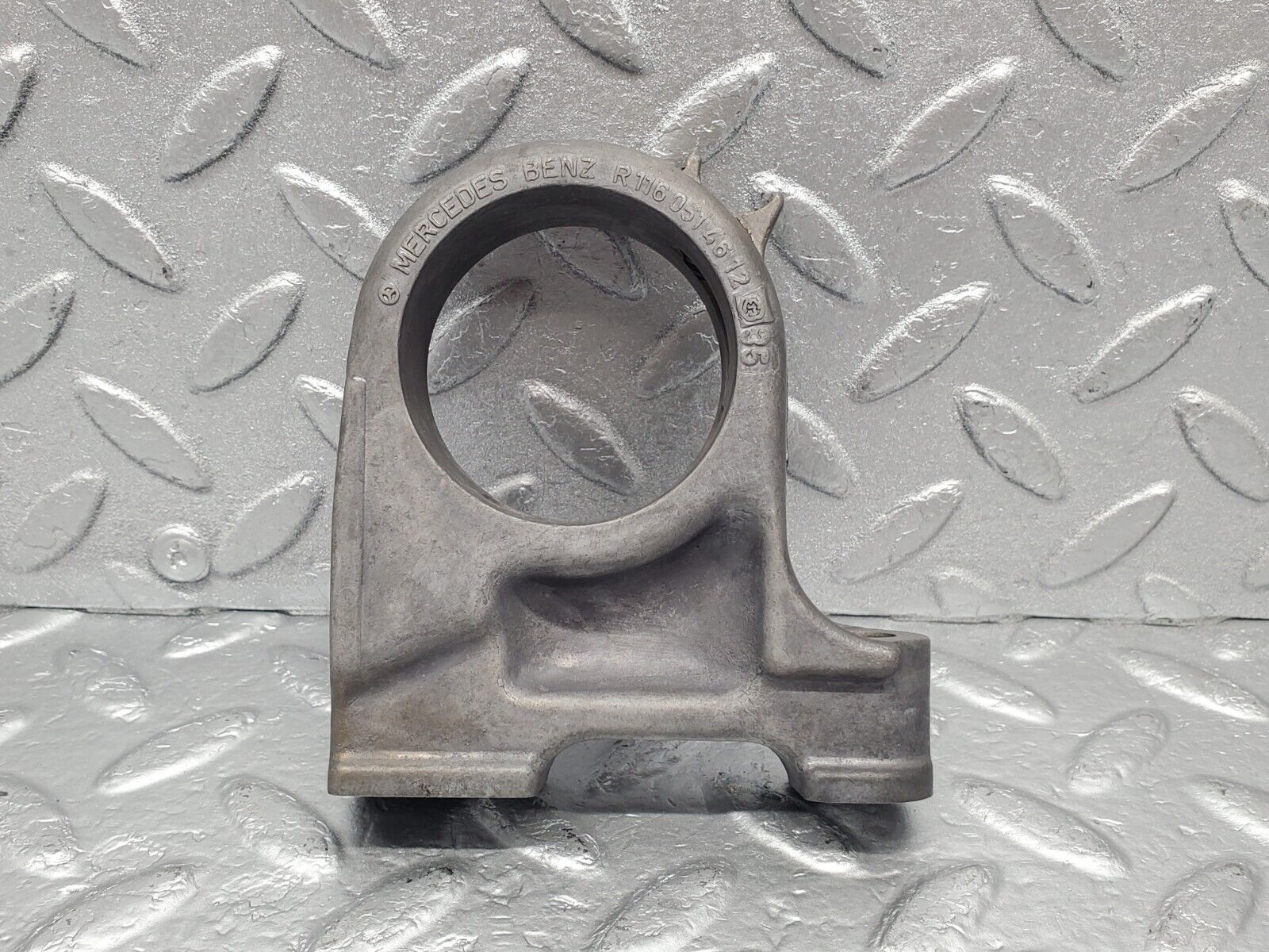 46271 Mercedes-Benz W126 420SE Camshaft Tower Bearing 1160514612