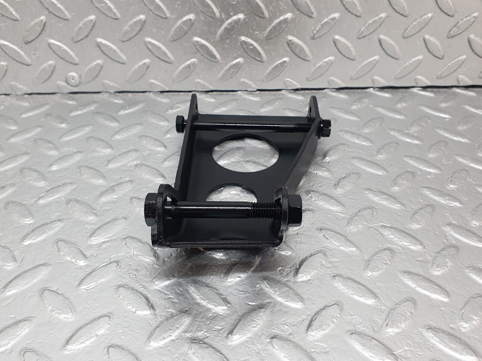 43552 Mercedes-Benz C126 380SEC Coupe Alternator Generator Bracket