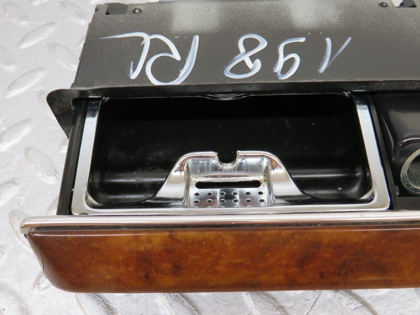 36014 Mercedes-Benz W126 420SE Centre Console Ashtray Wood Finish