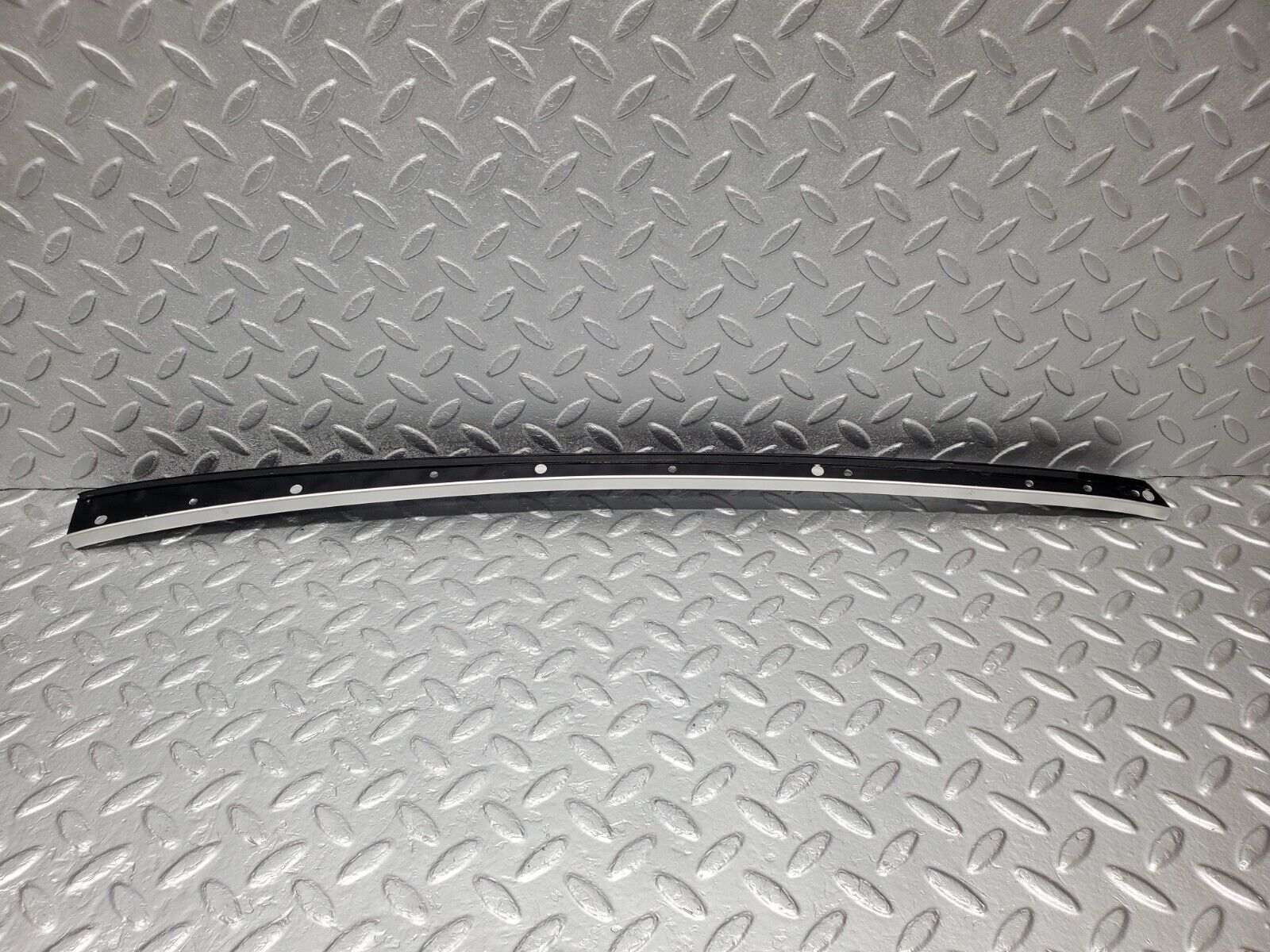 46973 Mercedes-Benz R129 320SL Coupe A Pillar Chrome Cover Trim Right