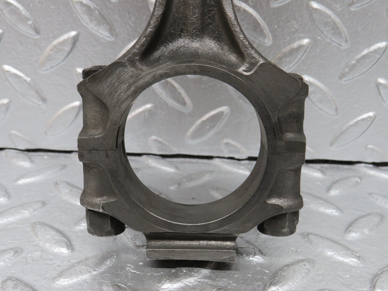 33037 Mercedes-Benz C107 R107 350 V8 Piston With Connecting Rod 92mm 11607