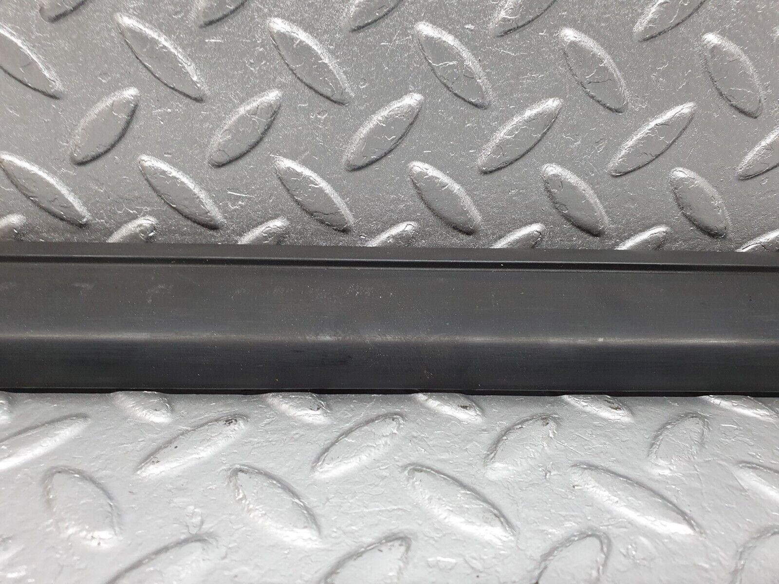 41686 Mercedes-Benz W124 200E Rear Left Door Lower Moulding Trim