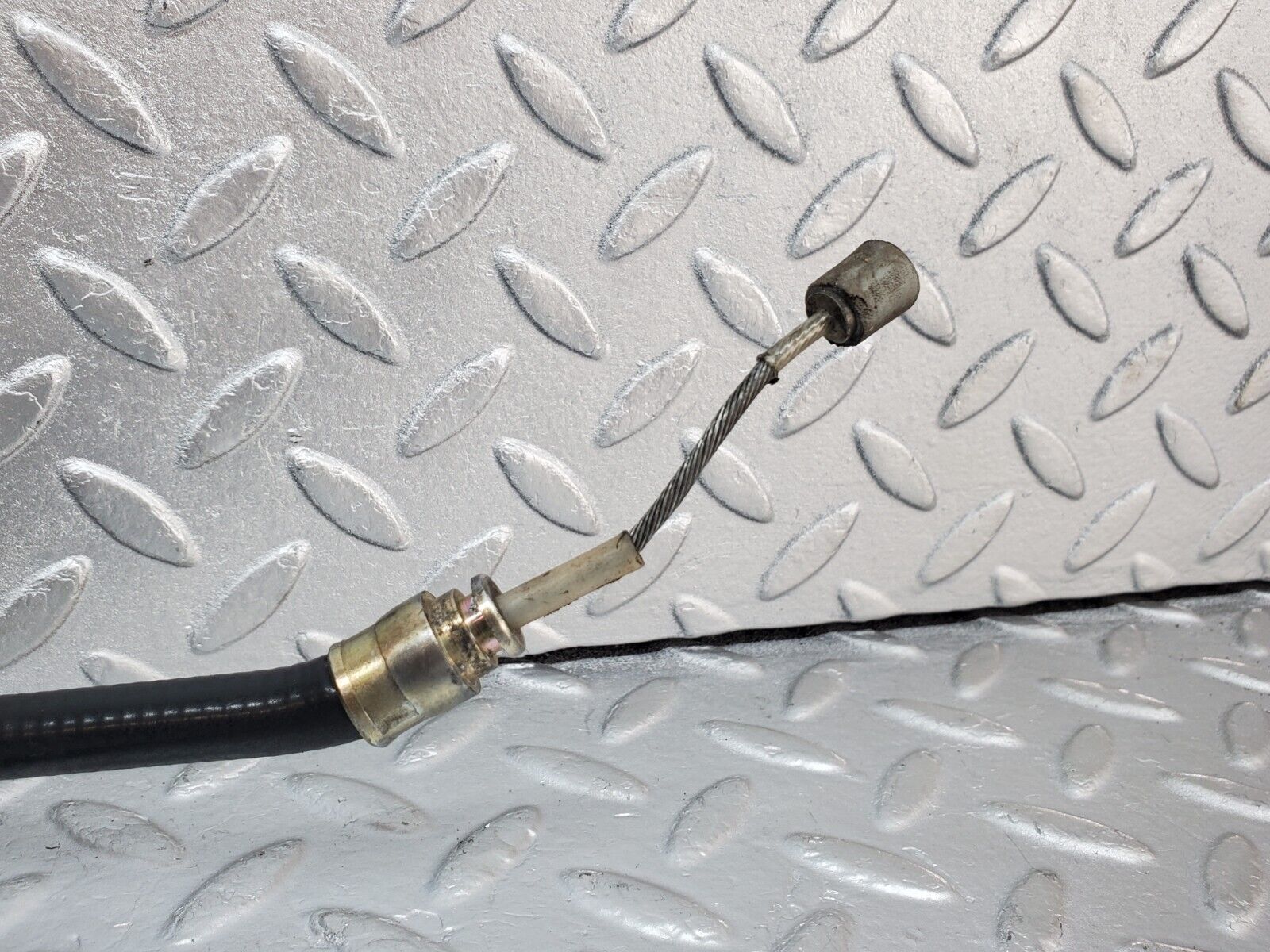 44420 Mercedes-Benz W123 280E Handbrake Cable