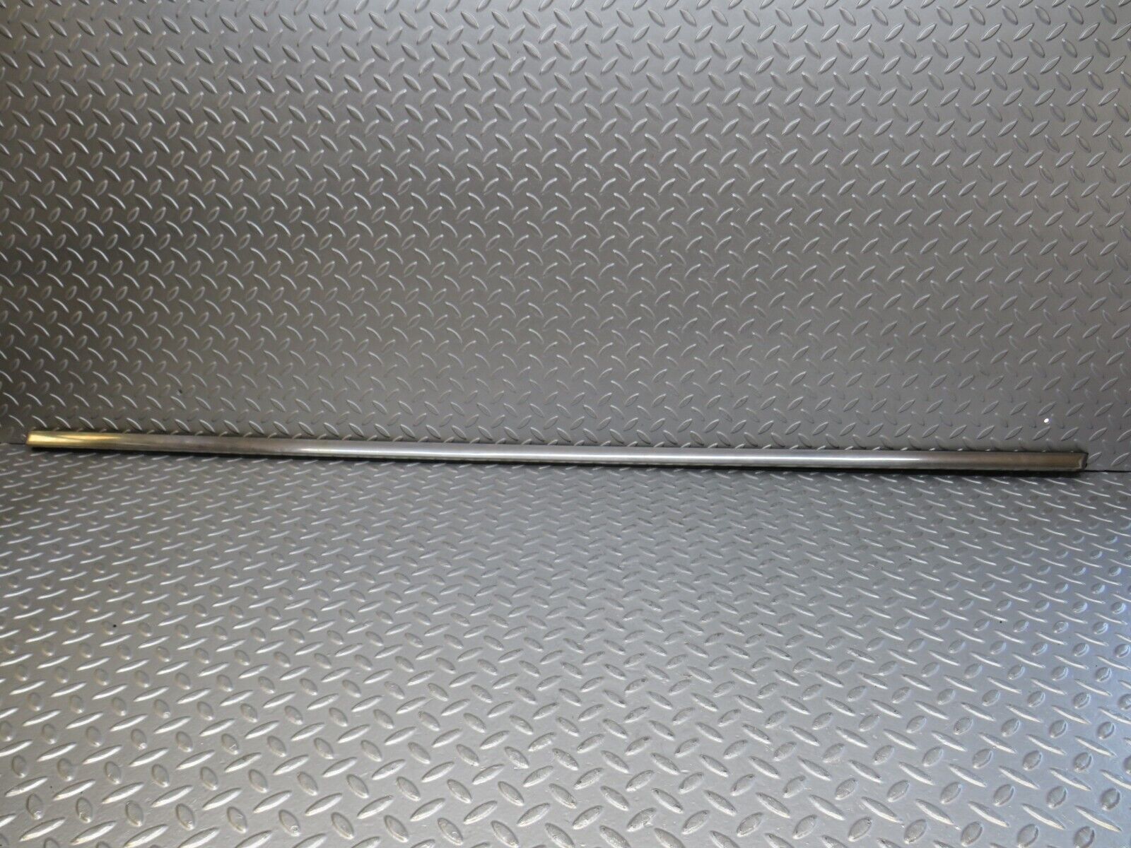 35369 Mercedes-Benz R107 280SL Right Skirt Chrome Strip Trim