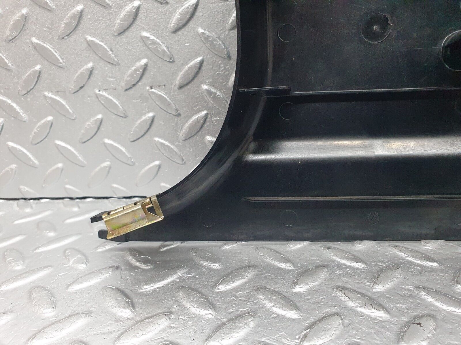 41777 Mercedes-Benz W202 C200 Front Right Kick Panel Black 2026800483